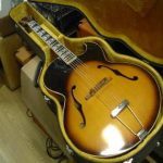 Chaki PickGuitar