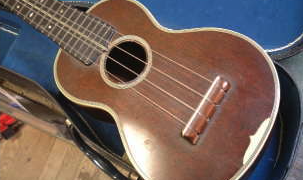 Gibson UKULELE