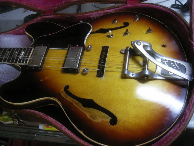 Gibson ES-335 CASE 1960's